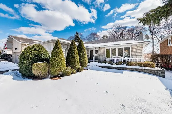 1290 Winding TRL N, Mississauga, ON L4Y 2T7