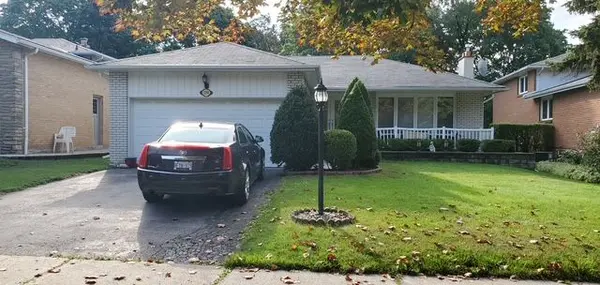 1290 Winding TRL N, Mississauga, ON L4Y 2T7