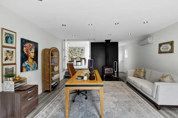 95 Lake AVE, Ramara, ON L0K 1B0