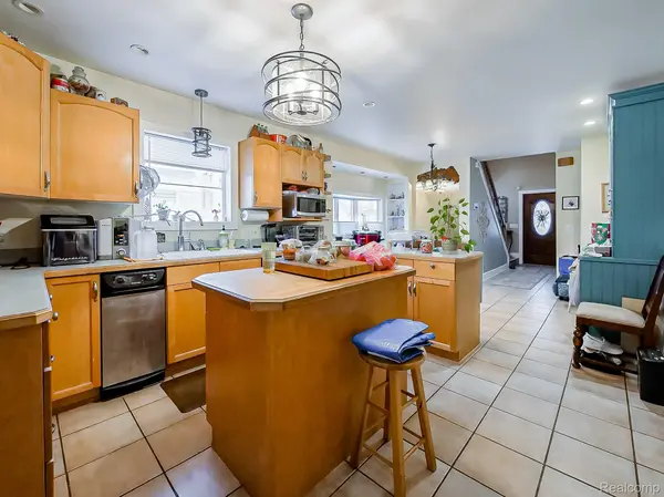 416 Detroit AVE, Royal Oak, MI 48073