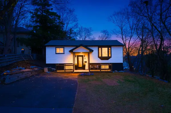 19 Broad ST, Brantford, ON N3R 7E1