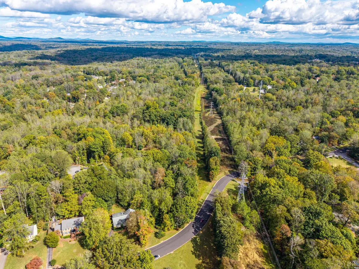 4801 Locksview RD, Lynchburg, VA 24503