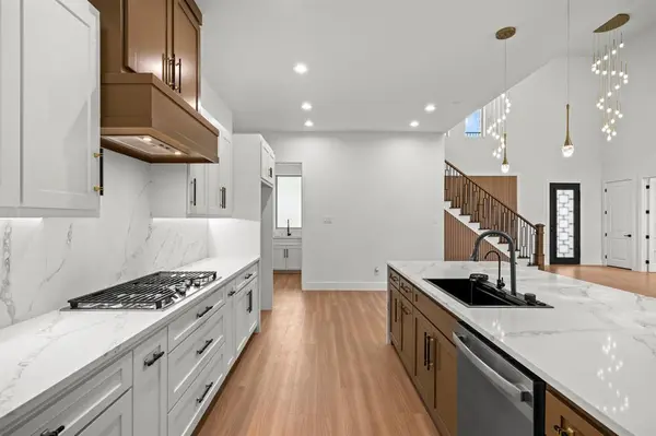 9008 Crosswind Drive, Fort Worth, TX 76179