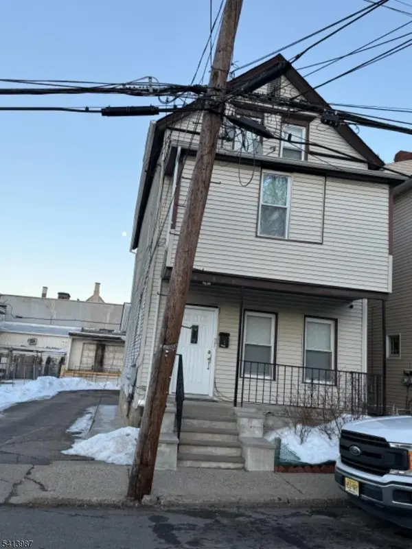 5 A&B Dewey St, Dover Town, NJ 07801