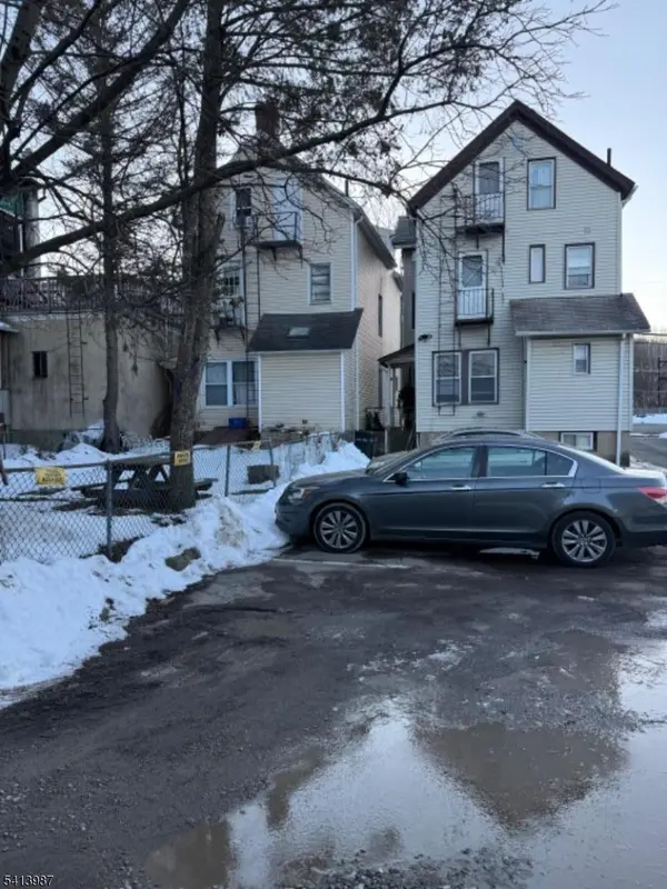 5 A&B Dewey St, Dover Town, NJ 07801