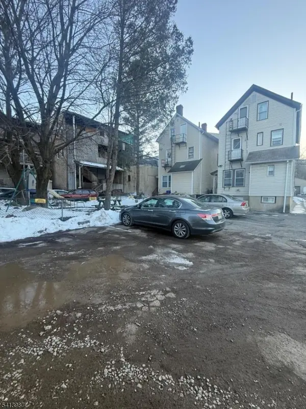 5 A&B Dewey St, Dover Town, NJ 07801