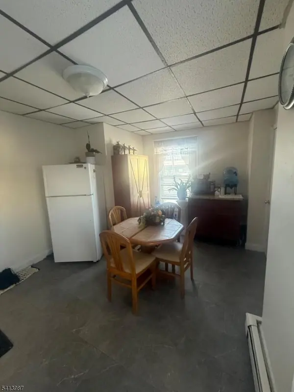 5 A&B Dewey St, Dover Town, NJ 07801