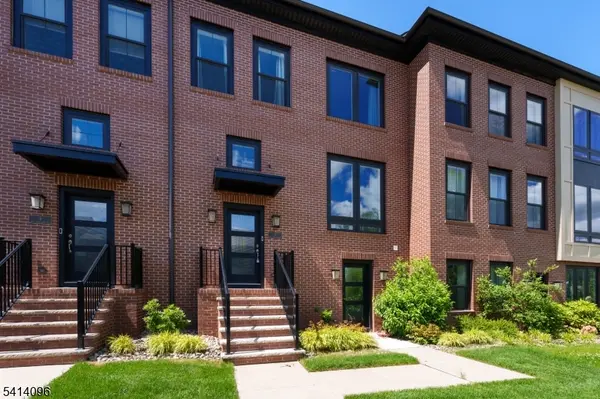 3 E Hartwick Dr, Montgomery Twp., NJ 08558