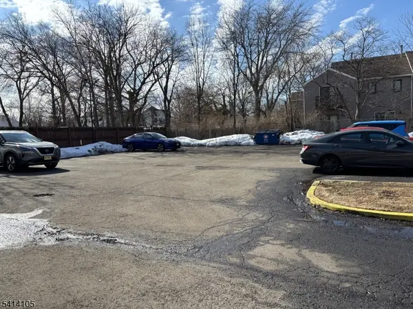 282 E Main St, Somerville Boro, NJ 08876