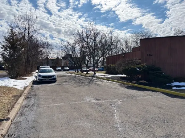 282 E Main St, Somerville Boro, NJ 08876