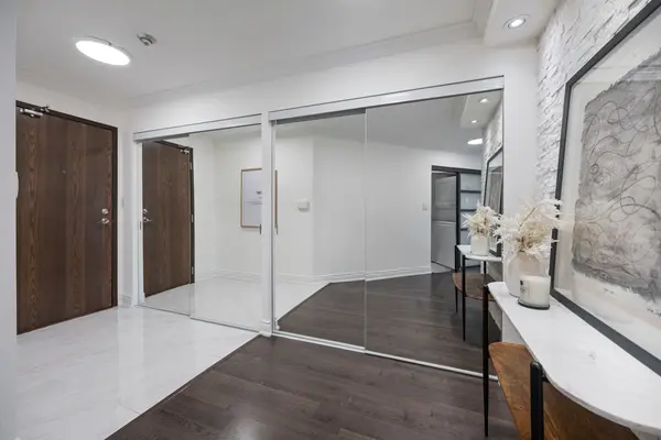 30 Greenfield AVE #304, Toronto C14, ON M2N 6N3