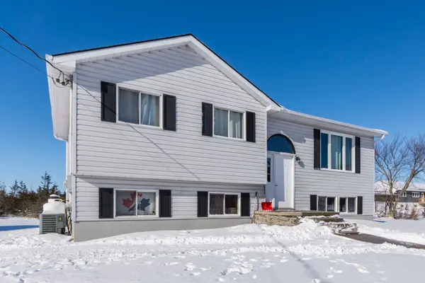 378 County Road 25 RD, Prince Edward County, ON K0K 2T0