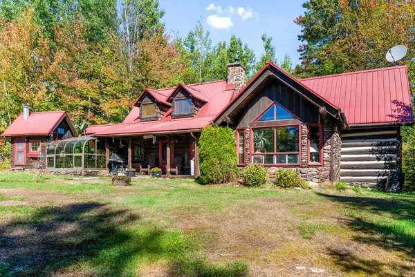 3050 Paugh Lake RD, Madawaska Valley, ON K0J 1B0