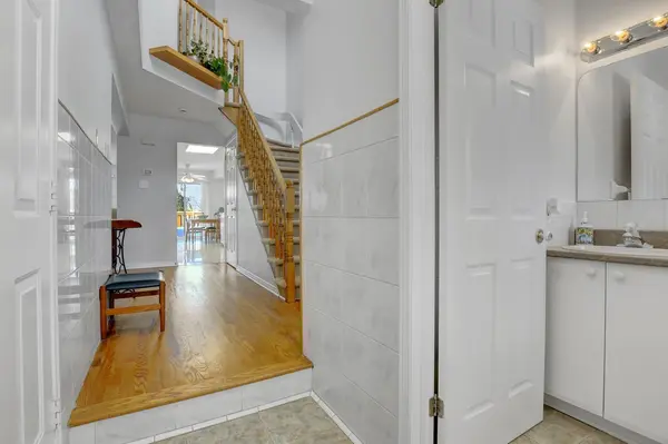 2 Calaveras AVE, Barrhaven, ON K2J 4Z8