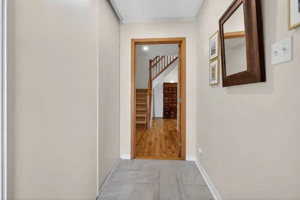 9 Forsyth LN, Crystal Bay - Rocky Point - Bayshore, ON K2H 9H1