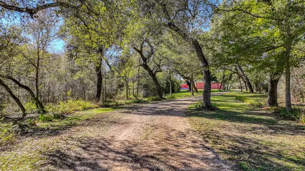 8145 Fm 390 E, Brenham, TX 77833