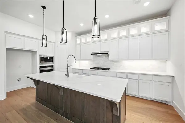 526 Red Barn Drive, Van Alstyne, TX 75495