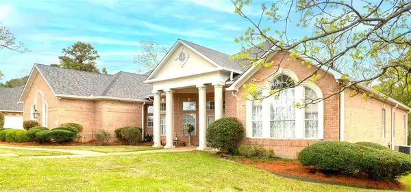 745 Southern Trace Parkway, Shreveport, LA 71106