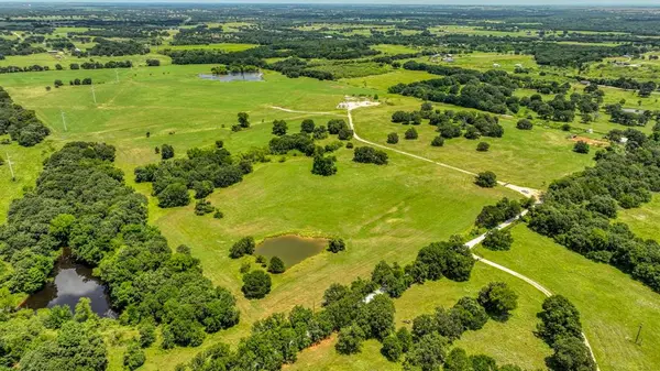 0000 HCR 1443, Blum, TX 76627