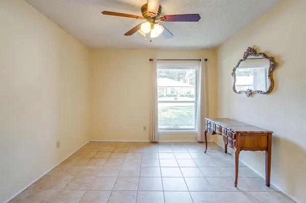 1116 Highpoint Road, Bedford, TX 76022