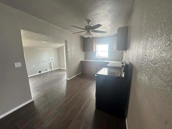 601 S Pine Street, Comanche, TX 76442