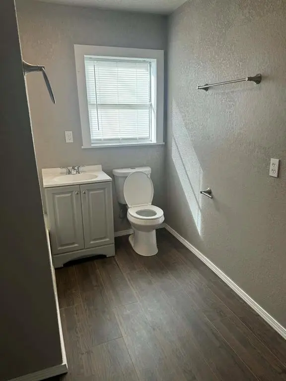 601 S Pine Street, Comanche, TX 76442