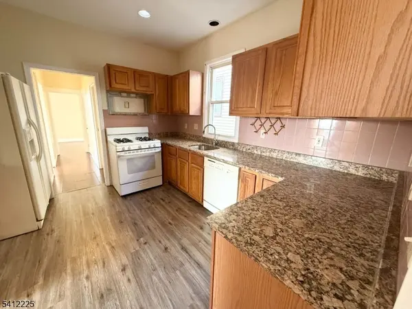 137 Watchung Ave #2, West Orange Twp., NJ 07052