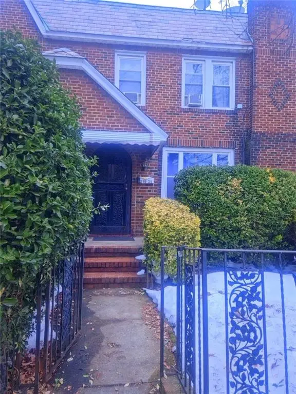219-35 Edgewood AVE, Queens, NY 11413