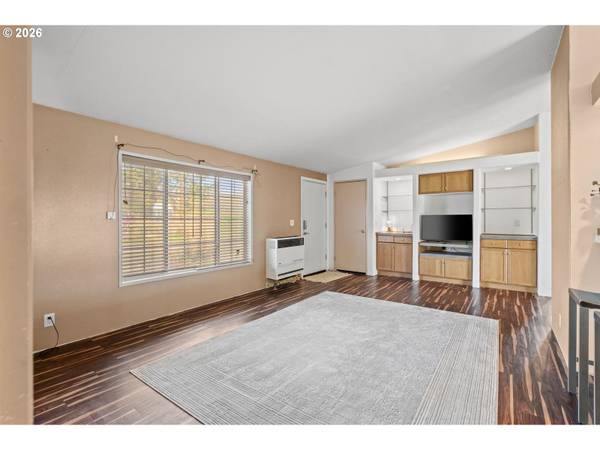 910 E COLLEGE ST, Echo, OR 97826