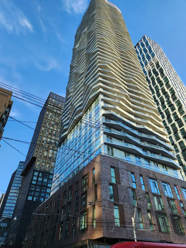 100 Dalhousie ST #2806, Toronto C08, ON M5B 0C7