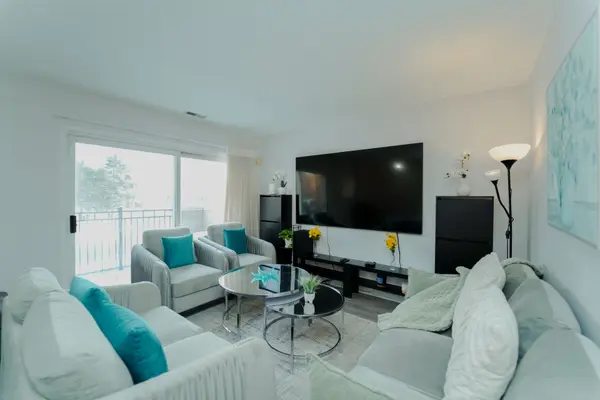 1400 The Esplanade N/A N #702, Pickering, ON L1V 6V2