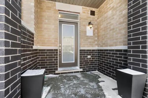 2538 Winter Words DR, Oshawa, ON L1L 0S7