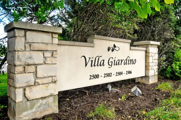 2500 Rutherford RD #502, Vaughan, ON L4K 5N7