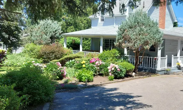 70 Baldwin LN, Barrie, ON L4N 2W3