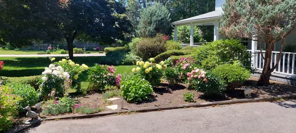 70 Baldwin LN, Barrie, ON L4N 2W3