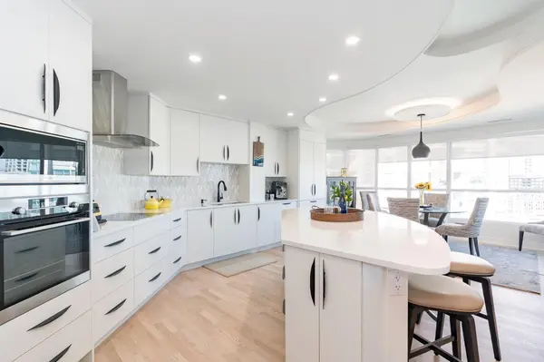 2 Toronto ST #1409, Barrie, ON L4N 9R2