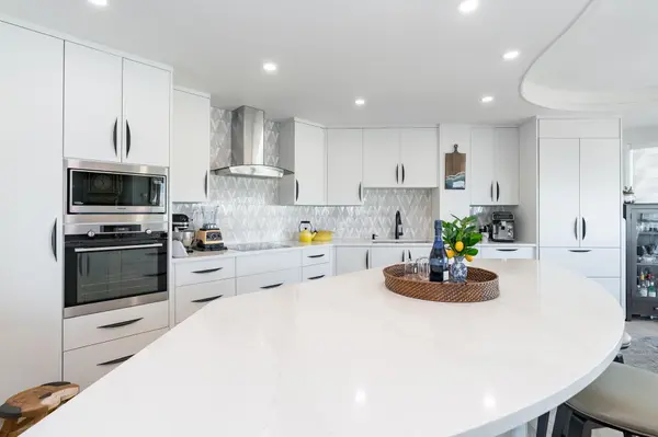 2 Toronto ST #1409, Barrie, ON L4N 9R2