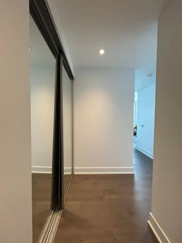 1926 Lake Shore BLVD W #4009, Toronto W01, ON M6S 0B1