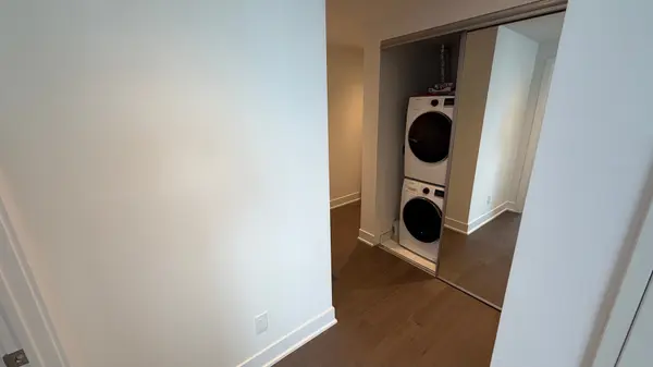 1926 Lake Shore BLVD W #4009, Toronto W01, ON M6S 0B1