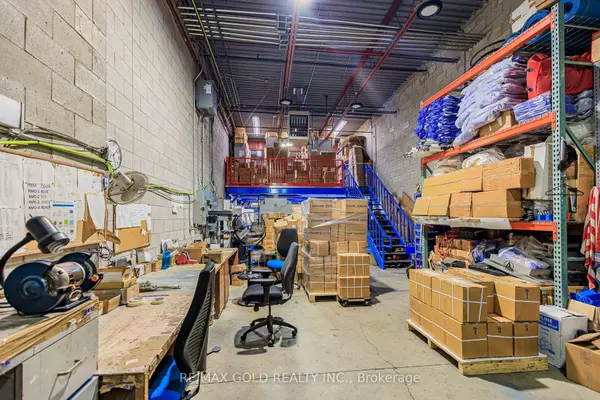 173 Advance BLVD #36, Brampton, ON L6T 4Z7