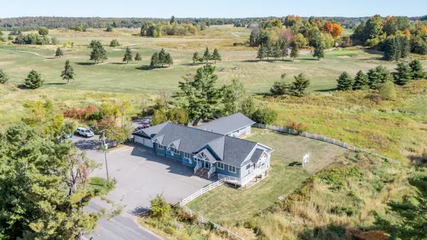 1008 South Monck DR, Bracebridge, ON P1L 1W8