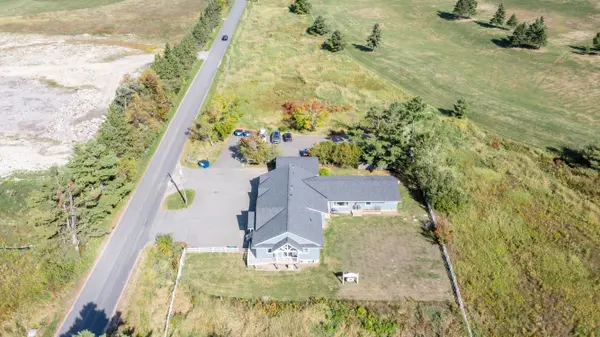 1008 South Monck DR, Bracebridge, ON P1L 1W8