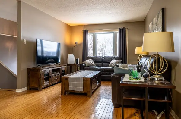 894 Lise CRES, Clarence-rockland, ON K4K 1G8