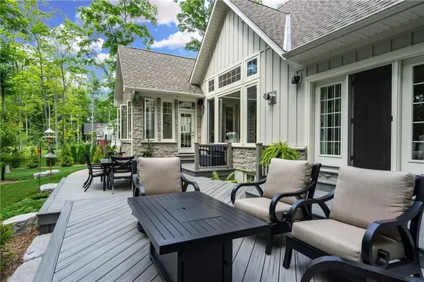 75335 Maxobel RD, Bluewater, ON N0M 1G0