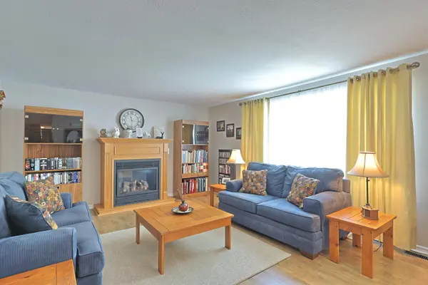 209 Biltmore DR, South Huron, ON N0M 1T0