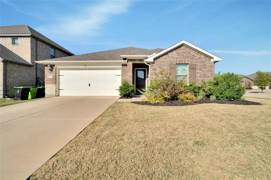 1817 Berry Ridge Trail, Aubrey, TX 76227