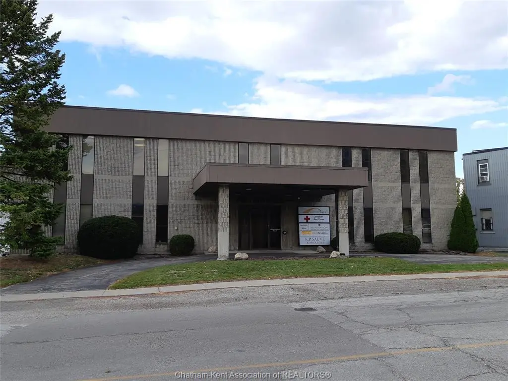 75 Thames Street, Chatham, ON N7L 1S4
