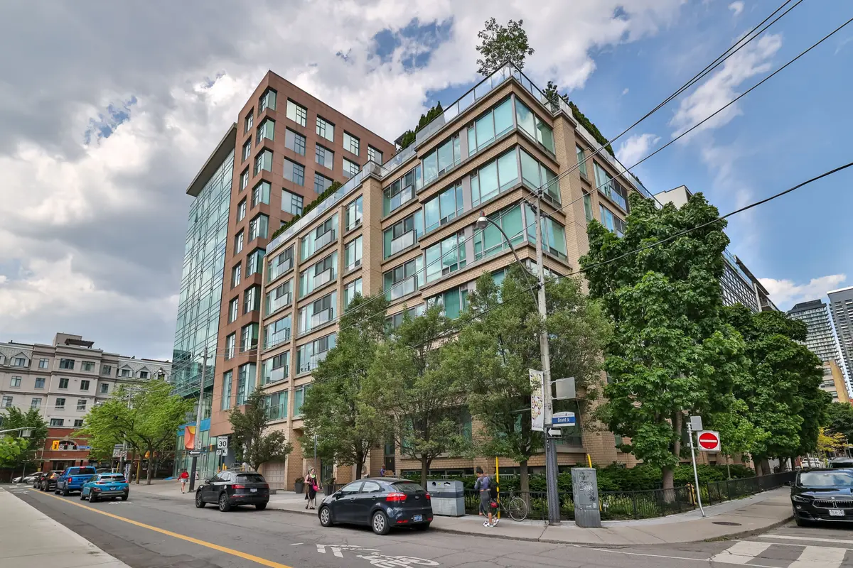 50 Camden ST #610, Toronto C01, ON M5V 3N1