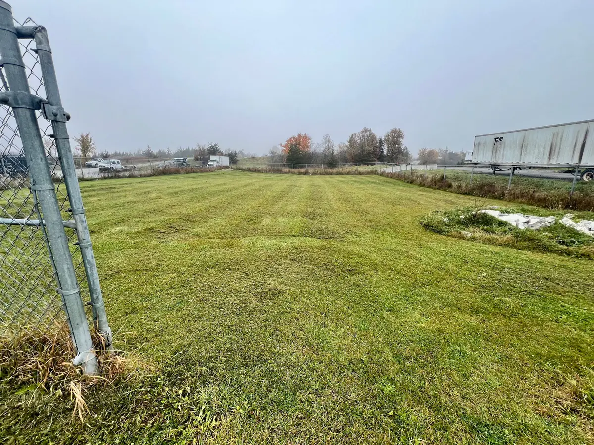 53 Community RD, Greater Napanee, ON K7R 3L1
