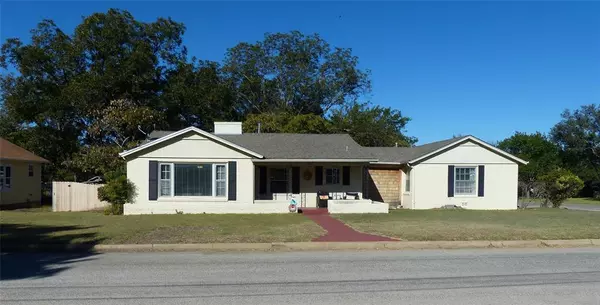 Brady, TX 76825,1031 11th